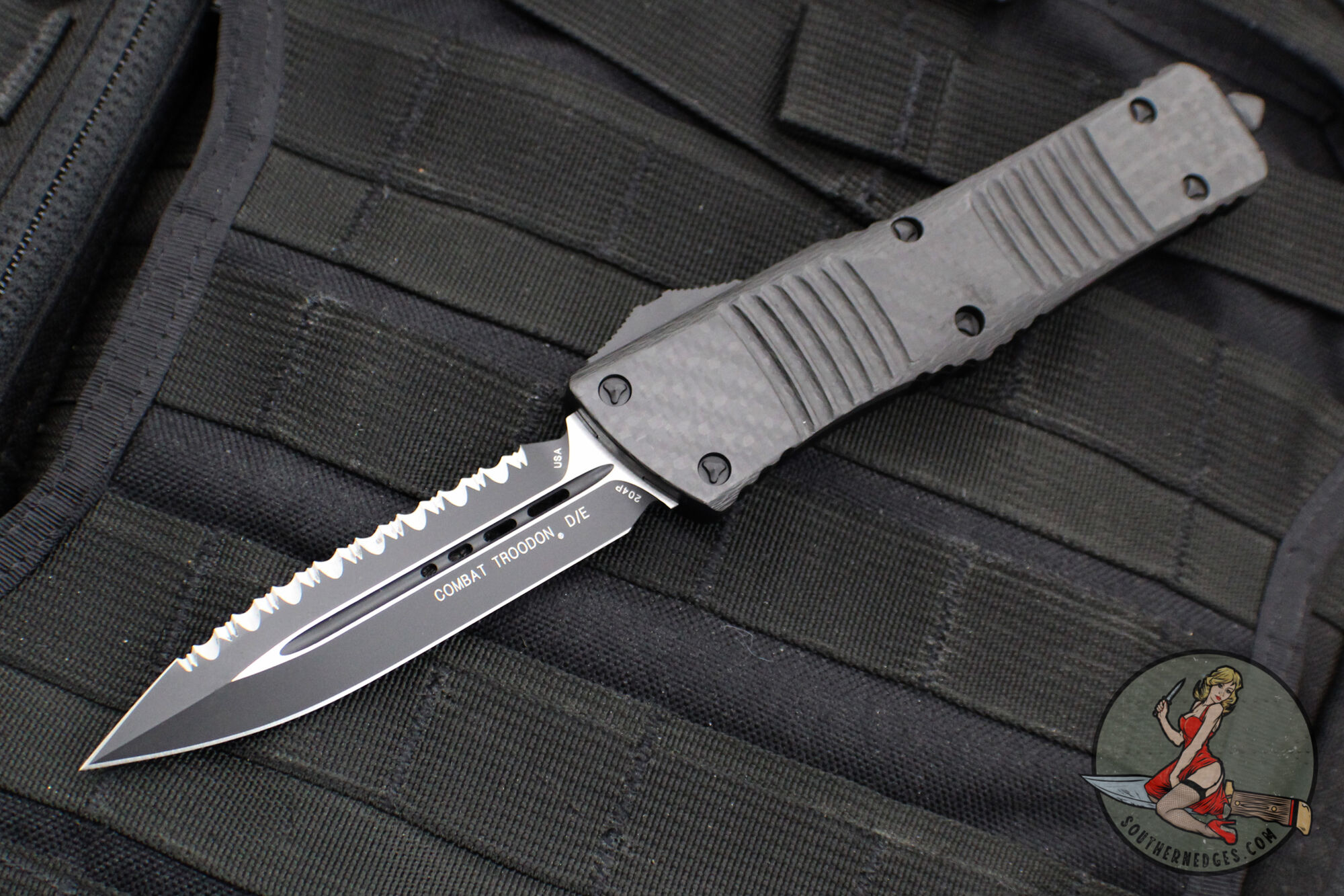 Microtech Combat Troodon- Carbon Fiber Top